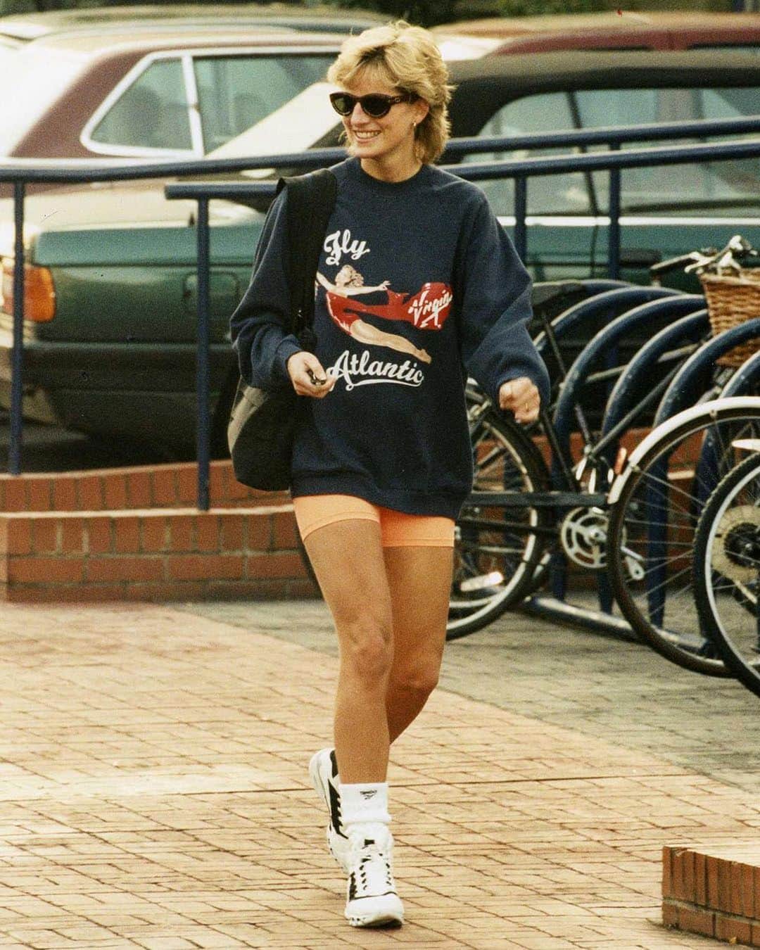 Harper's BAZAARさんのインスタグラム写真 - (Harper's BAZAARInstagram)「#PrincessDiana’s post-workout looks ruled the mid-nineties and still serve as a constant reference in today’s athleisure looks. It seems that her casual daywear look is a consistent mood right now, more so than her more famed elegant attire. Whether you dread working out or not, there’s no doubt that having chic activewear provides a little added motivation for those park runs and at-home sweat sessions. Get ready to sweat in style with the best new activewear brands we’ve rounded up at the link in our bio.」5月25日 4時32分 - harpersbazaarus