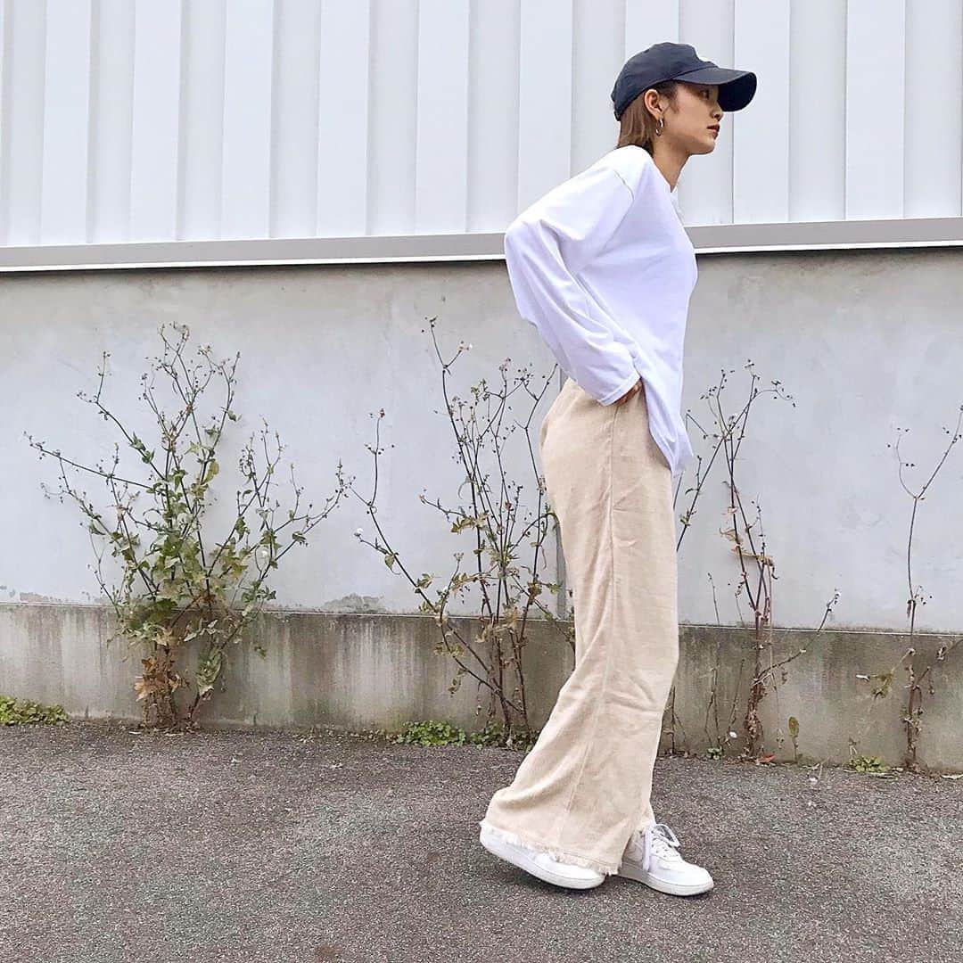 富久美玲のインスタグラム：「_ . 🆕 生地が涼しくて軽いワイドパンツ✨ これから暑くなる季節に最適☺️！ . @to_the_sea_hawaii  ▷Sサイズ . #私服#身長152cm#mireistylecode#ootd#ボトムス#ワイドパンツ#totheseahawaii」