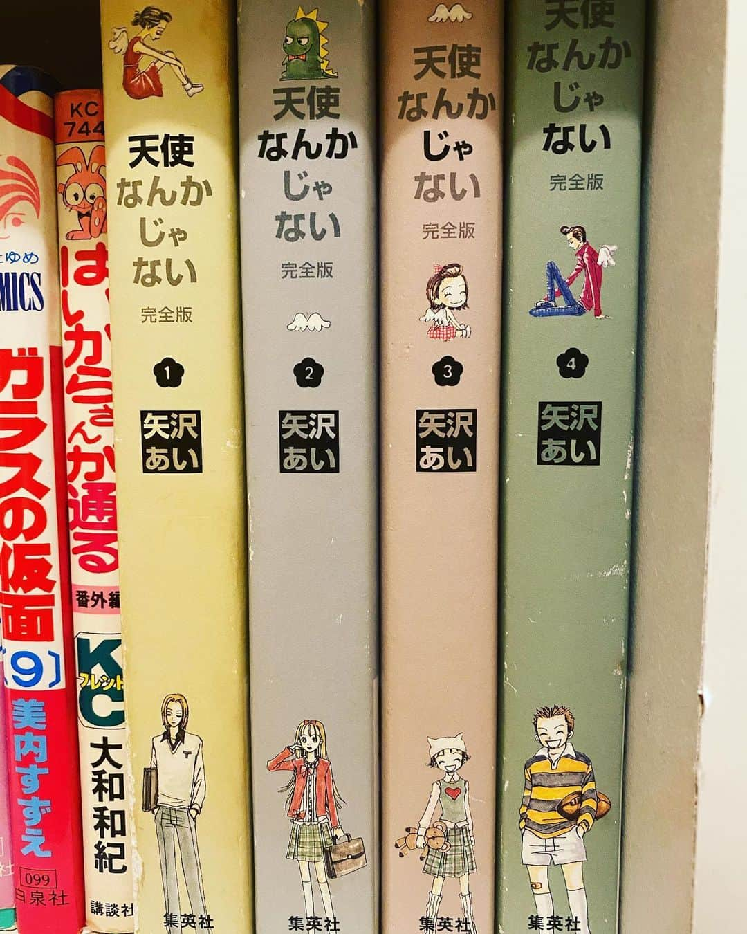 奥田恵梨華さんのインスタグラム写真 - (奥田恵梨華Instagram)「家にある漫画紹介 私はりぼんっ子でしたからね。 あんたがあたしを嫌いでも、あたしは好きよマミリン！ #奥田の好きなマンガ  #天使なんかじゃない #矢沢あい #りぼん #りぼんっ子 #集英社」5月25日 19時34分 - erikaokuda_official