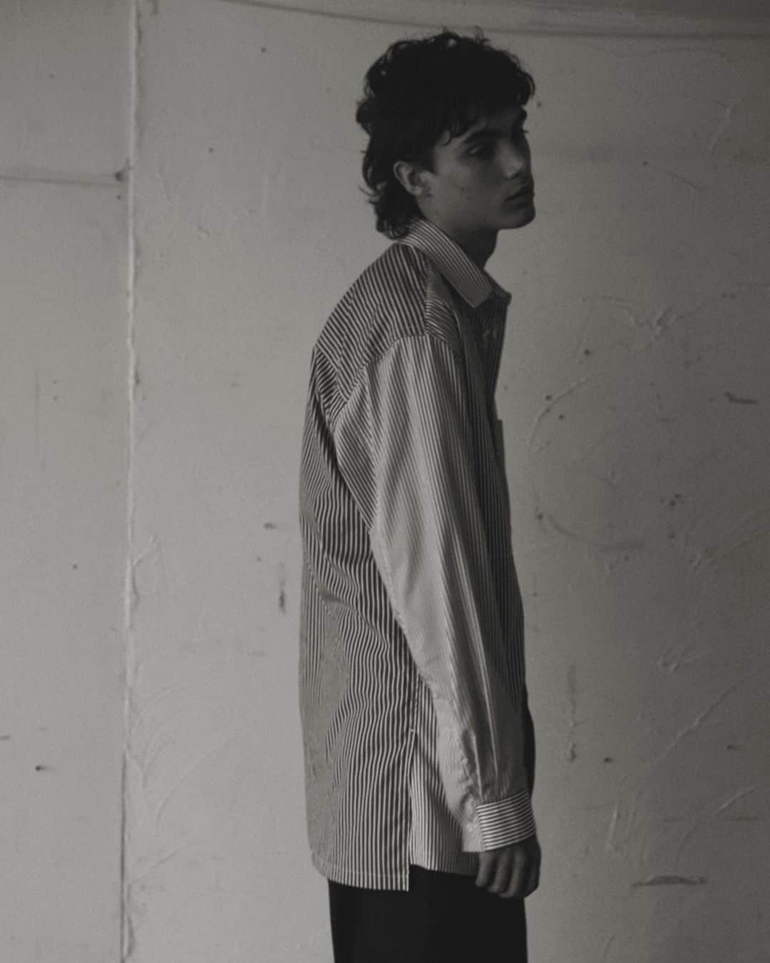 ウィザードのインスタグラム：「2020 Spring/Summer Collection “New Dawn Fades”  COMBINATION STRIPE SHIRT  Offical Web Store https://wizzard.stores.jp/  #wizzard_fac #wizzard #fashion #tokyofashion #streetfashion #fashionphoto #streetwearbrand #streetwearaddicted #20ss #designersbrand #domesticbrand #2020ss」