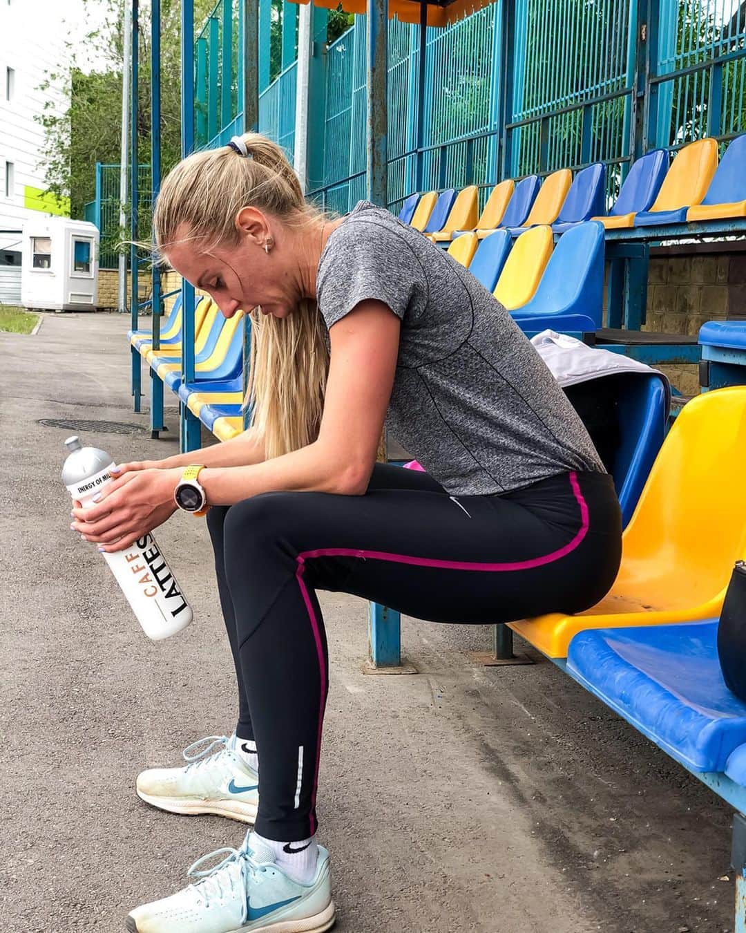 のインスタグラム：「❣️I definitely love running 🏃🏼‍♀️ ——————————————————— #workout #running #runningmood #loverunning #lactic #goodfeelings #needmoretrainings #nike #niketraining #tired #happy #stillalive」