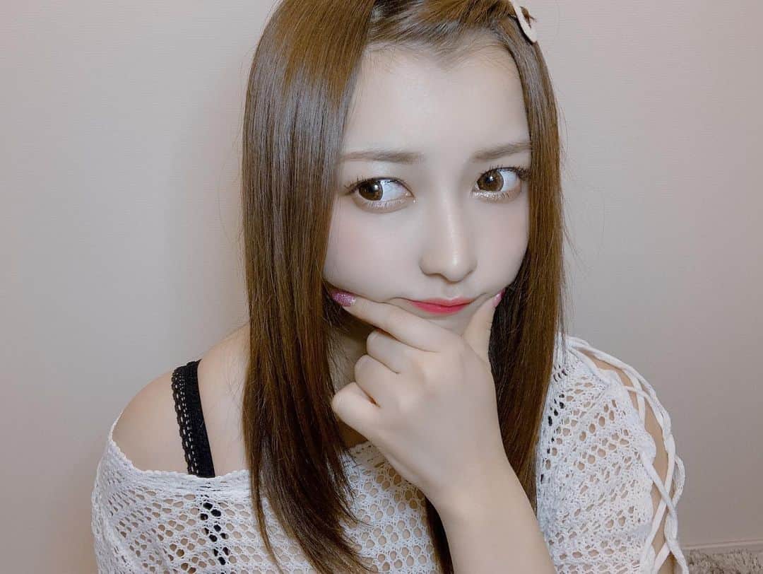 太田里織菜さんのインスタグラム写真 - (太田里織菜Instagram)「. . にゃっ❤️❤️❤️ . #らぶどる #love #followme #fashion #igers #hair 	#girls #japan #japanesegirl #ınstagood」5月25日 19時49分 - riopyon1231