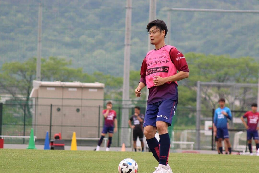 増田繁人さんのインスタグラム写真 - (増田繁人Instagram)「Today’s training 🔥  #サッカーはいいね #ファジアーノ岡山 #増田繁人」5月25日 19時58分 - masudaofficial5