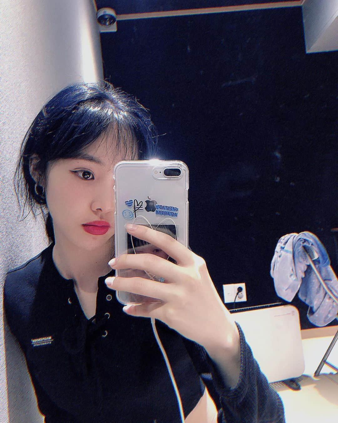 GFriendさんのインスタグラム写真 - (GFriendInstagram)「연습생때 바지 꺼내입기🦋」5月25日 19時59分 - gfriendofficial