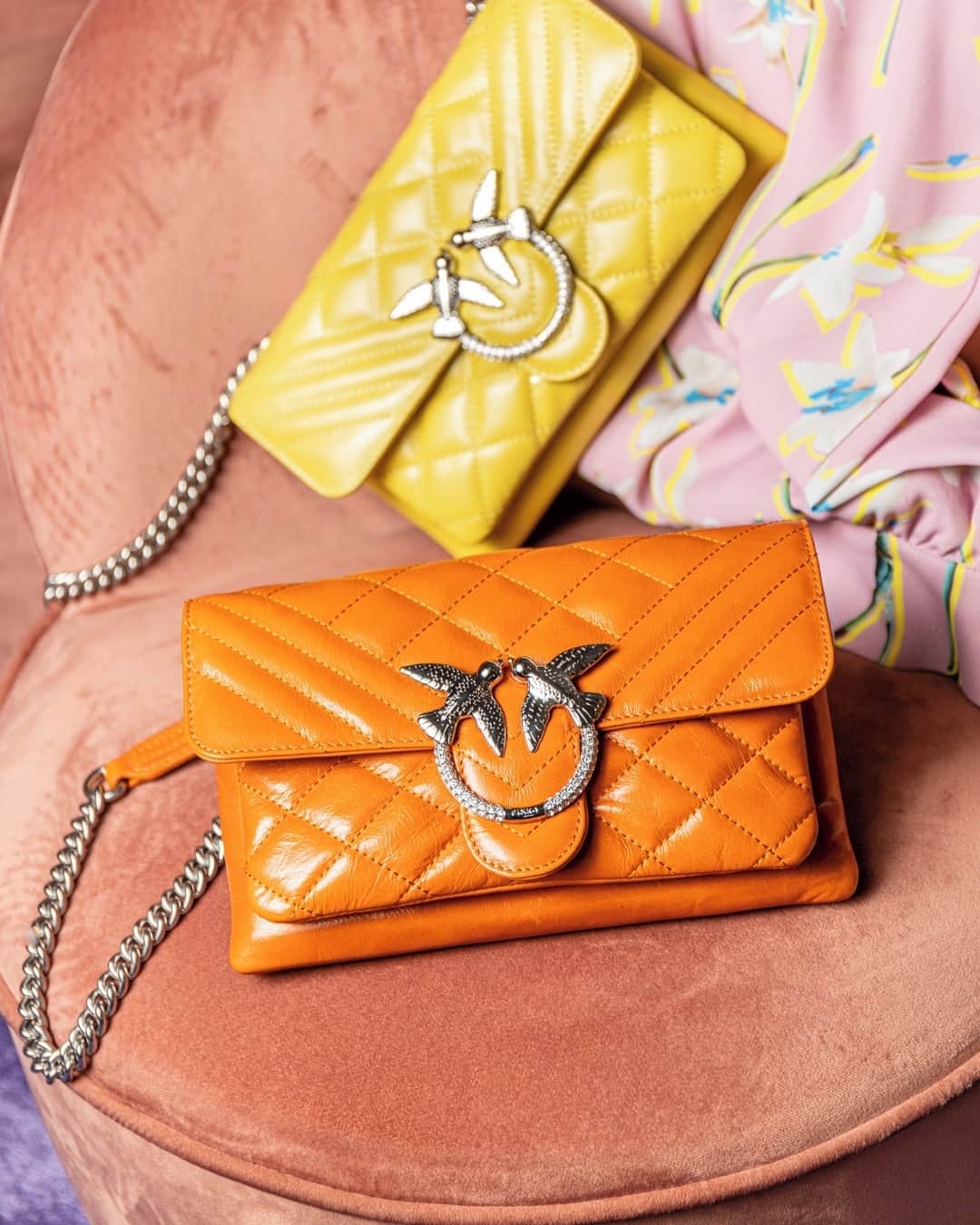 PINKOさんのインスタグラム写真 - (PINKOInstagram)「You say “color”, your accessories should follow! Orange or yellow? Brighten up your days at work with your favorite Mini #LoveBag Soft! #PINKO #SS20 #PINKOLove」5月25日 20時15分 - pinkoofficial