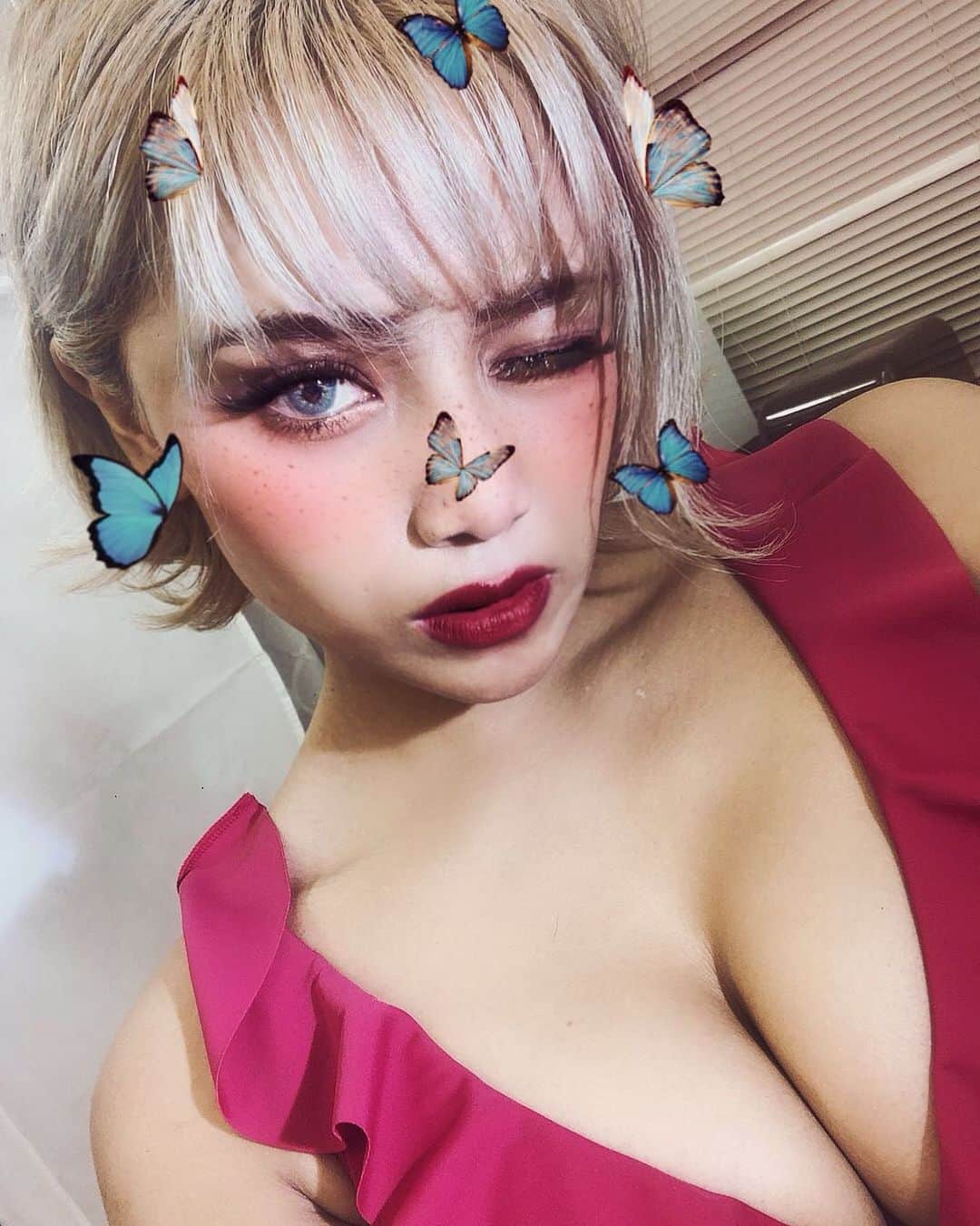 Candy さんのインスタグラム写真 - (Candy Instagram)「Favorite red 👄  #redlips #kiss #red #japina #フィリピンハーフ　#🇯🇵🇵🇭」5月25日 20時15分 - candyme_miyoann