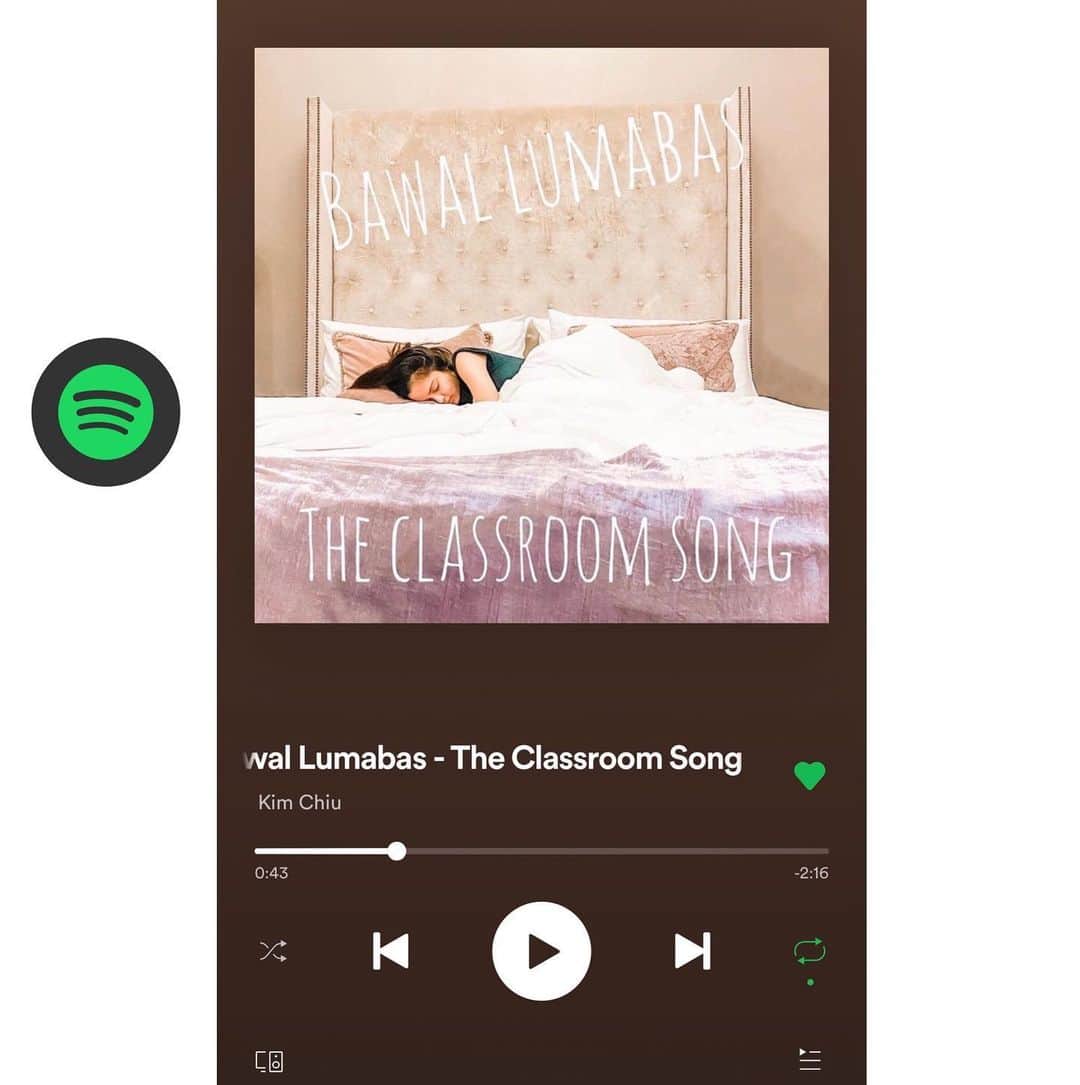 Kim Chiuさんのインスタグラム写真 - (Kim ChiuInstagram)「Good morning classmates!🛎 BAWAL LUMABAS The Classroom Song  is now out on Spotify, iTunes, apple music, youtube, Deezer, and Amazon. Never thought that this fiasco could turn into an OFFICIAL SONG. Yes! Sounds funny, but yeah! Salamat ng paulit ulit @hoybekind #DJsquammy, and @starmusicph ❤️ hihinto man sandali pero tuloy tuloy lang ang andar ng buhay. Every day is a learning experience. Sabi nga sa lyrics “Ang Buhay ay parang isang malaking silid aralan.” Chose this as a cover photo for me to be reminded that it is not how many times you fall; it is how you stand up after that fall. Life doesn’t stop in a specific honest mistake. Life is a cycle of Ups and Downs; it is a matter of how well we ride through that smooth and bumpy road. Kapit lang!!! Some say, “proud ka sa kabobohan mo.” I don't care. Kailangan lang ng acceptance. It just shows that we are all the same; we make mistakes; we are human, and as a Filipino, tinatawanan lang din natin ang pagkakamali natin lalo na pag nalampasan mo na ang problema at alam mo sa sarili mo na walang kang inapakang tao. Looking back ang sarap nang pagtawanan at nasabi mo sa sarili mo. Salamat hindi ka sumuko. 🙏🏻 salamat sa inyo sa leksyong hatid nito sa buhay ko. ❤️ bawal lumabas the classroom song now streaming!!!!! Now Available for download!🛎 BAWAL LUMABAS BAWAL LUMABAS AY! Pede na pala ikaw lumabas!!!! 🏡😷」5月25日 13時10分 - chinitaprincess