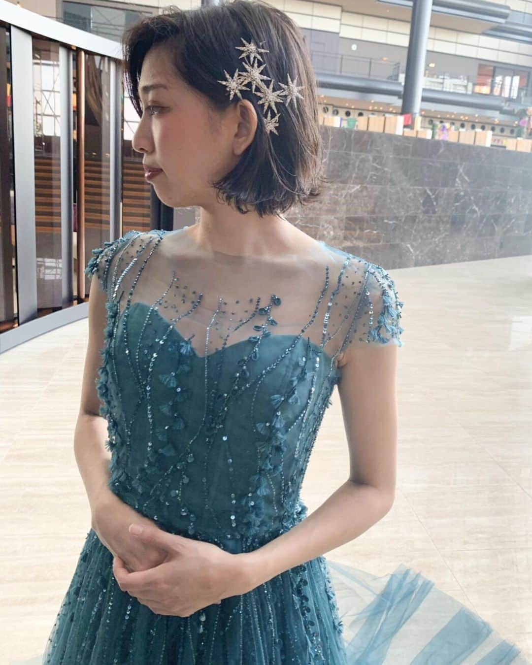 Dresses (ドレッシーズ)さんのインスタグラム写真 - (Dresses (ドレッシーズ)Instagram)「【保存版】 リクエストにお答えして、グリーンカラードレス特集です♡ お色直しで根強い人気があるのが、グリーン系のカラードレス。 透明感溢れる柔らかな色から落ち着いたモスグリーンなど。 カラーによって、受ける印象も変わってきます。  ドレス選びの参考になるよう、画像枚数たくさん投稿してます♡ ____________________  詳細は @dresses_weddingdress のホーム画面のURLよりご覧頂けます。 HPではその他のグリーンカラードレスもたくさんご紹介しています！ 気になるドレスのお問合わせは @dresses_weddingdress までDM💌 _____________________ ⠀⠀⠀⠀⠀ #ドレッシーズ#大人ドレス#大人婚#スパンコールドレス#グリーンドレス#ミントグリーンドレス#ニュアンスカラードレス#みんなのウェディング#カラードレス迷子#運命のドレス#運命のカラードレス#お色直し#2着目迷子#お色直しドレス #ワーキング花嫁#アラサー花嫁#30代花嫁#大人花嫁#신부# #리허설촬영 #웨딩드레스#컬러드레스#weddingdress #bridal #質問ストーリーズのリクエストシリーズ」5月25日 13時51分 - dresses_weddings