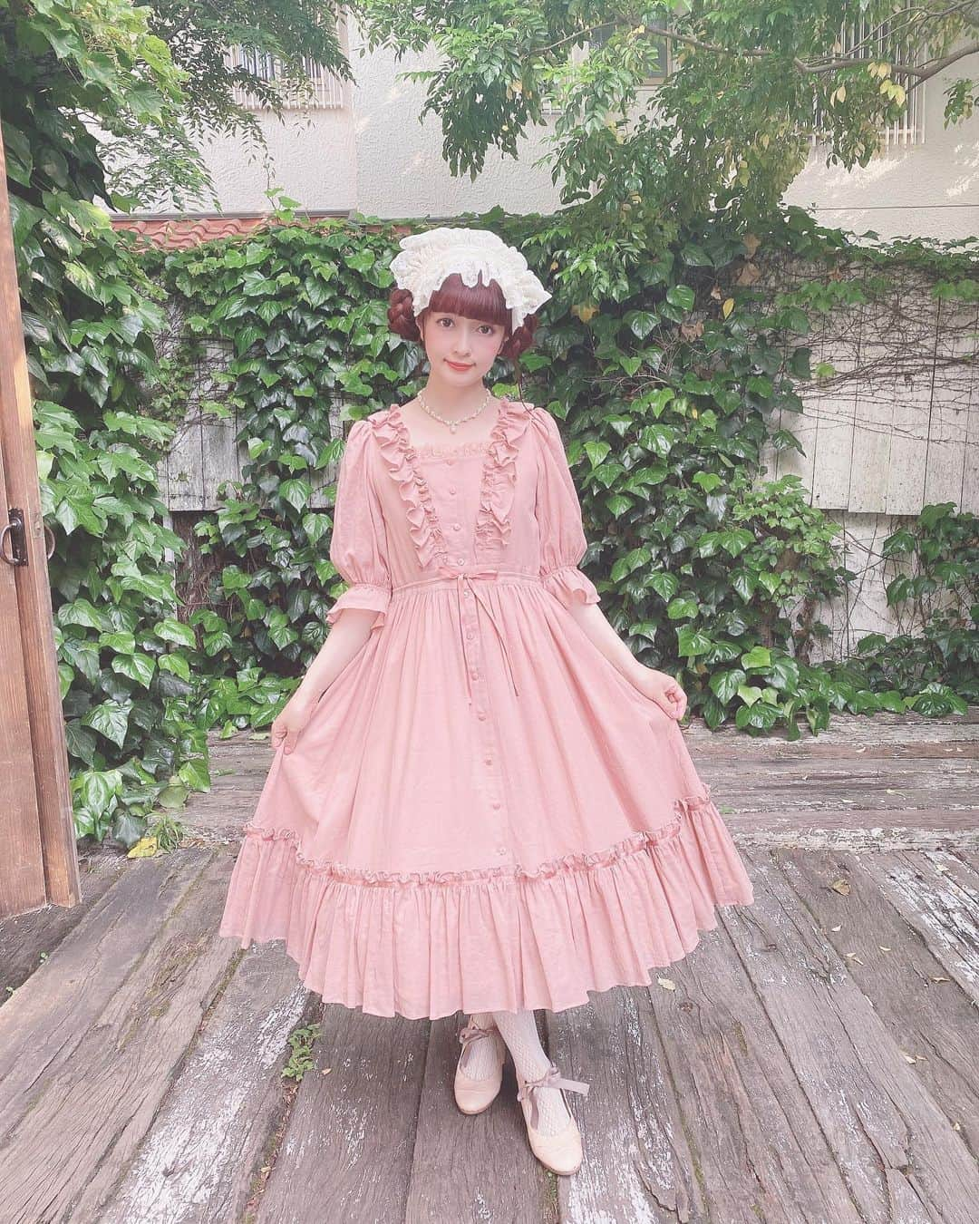 青木美沙子さんのインスタグラム写真 - (青木美沙子Instagram)「@victorian_maiden  さん💓KERA の撮影にて着させて頂きました💓 クラシカルでカワイイっ」5月25日 13時57分 - misakoaoki