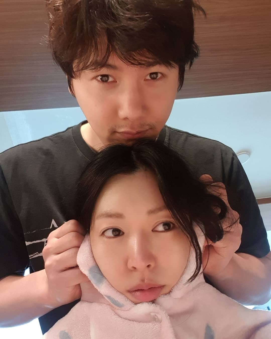 のインスタグラム：「평화로운 우리집😁😁😁」