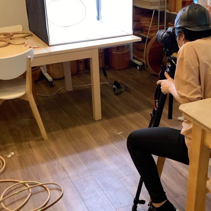 のインスタグラム：「4日に渡る撮影終了！ スタッフのみなさんの協力のおかげで順調に進みました。その数1800カット🎞  #ナンタケットバスケット教室  #グレイミスト南青山 #サイト近日公開 #充実感しかない」