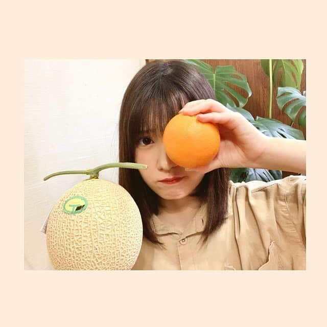 山岸理子さんのインスタグラム写真 - (山岸理子Instagram)「* 兄が果物を贈ってきてくれました🍈🍊美味しかったよーー☺︎ ・ ・ ・ ・ #tsubaki_factory #山岸理子 #兄 #世界一やさしい #優男 #サンキュー」5月25日 15時11分 - riko_yamagishi.official