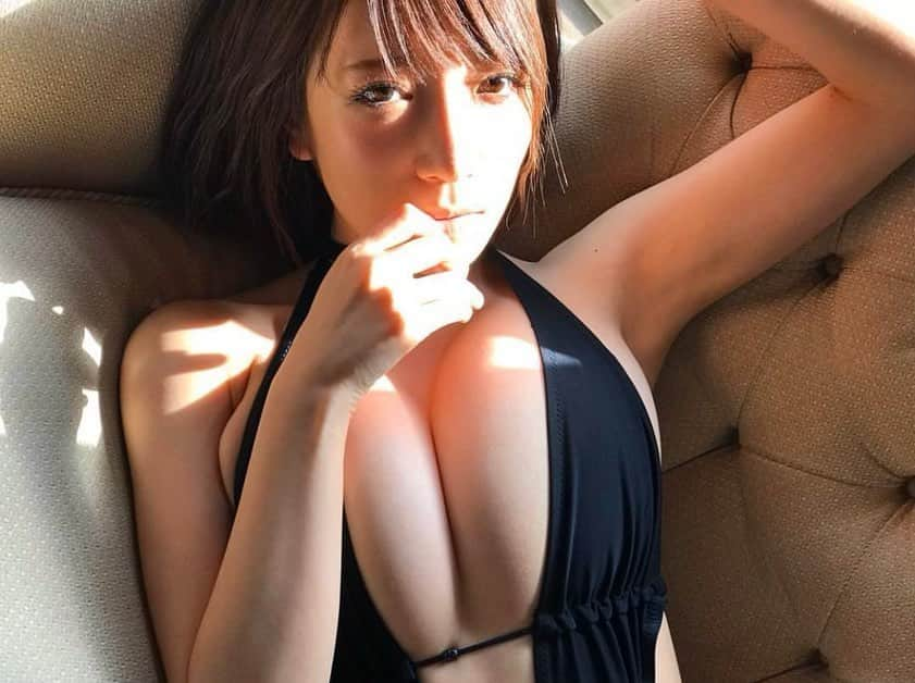 清水あいりさんのインスタグラム写真 - (清水あいりInstagram)「【写真集「秘匿」2019】 のアザーカットをしばらく少しずつアップしていく...📷🙈💕」5月25日 15時22分 - shimizuairi