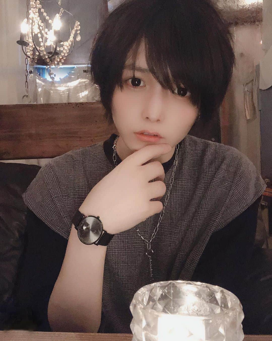 島貫勇士さんのインスタグラム写真 - (島貫勇士Instagram)「🎻 .  久しぶりにカフェに行きました 緊急事態宣言解除されたけど 気は抜かないで行こうと思います。」5月25日 17時23分 - yujimelo_sads
