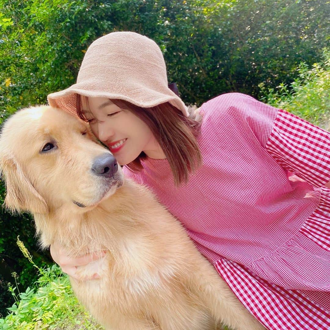 今田美奈さんのインスタグラム写真 - (今田美奈Instagram)「_☀️⛰🌿👒🐶🤍 . . #自然#夏#夏コーデ #ゴールデンレトリバー#ゴールデンレトリバーのいる生活#ゴールデンレトリバーのいる暮らし#犬のいる暮らし#犬のいる生活#日常#レトリバー#retriever #goldenretriever#dog#dogstagram#doglover#doglife#dogs#summer#일상#강아지#강아지그램#골든리트리버#여름#여름코디#데일리#데일리#오오티디」5月25日 17時35分 - _minaimd.j_