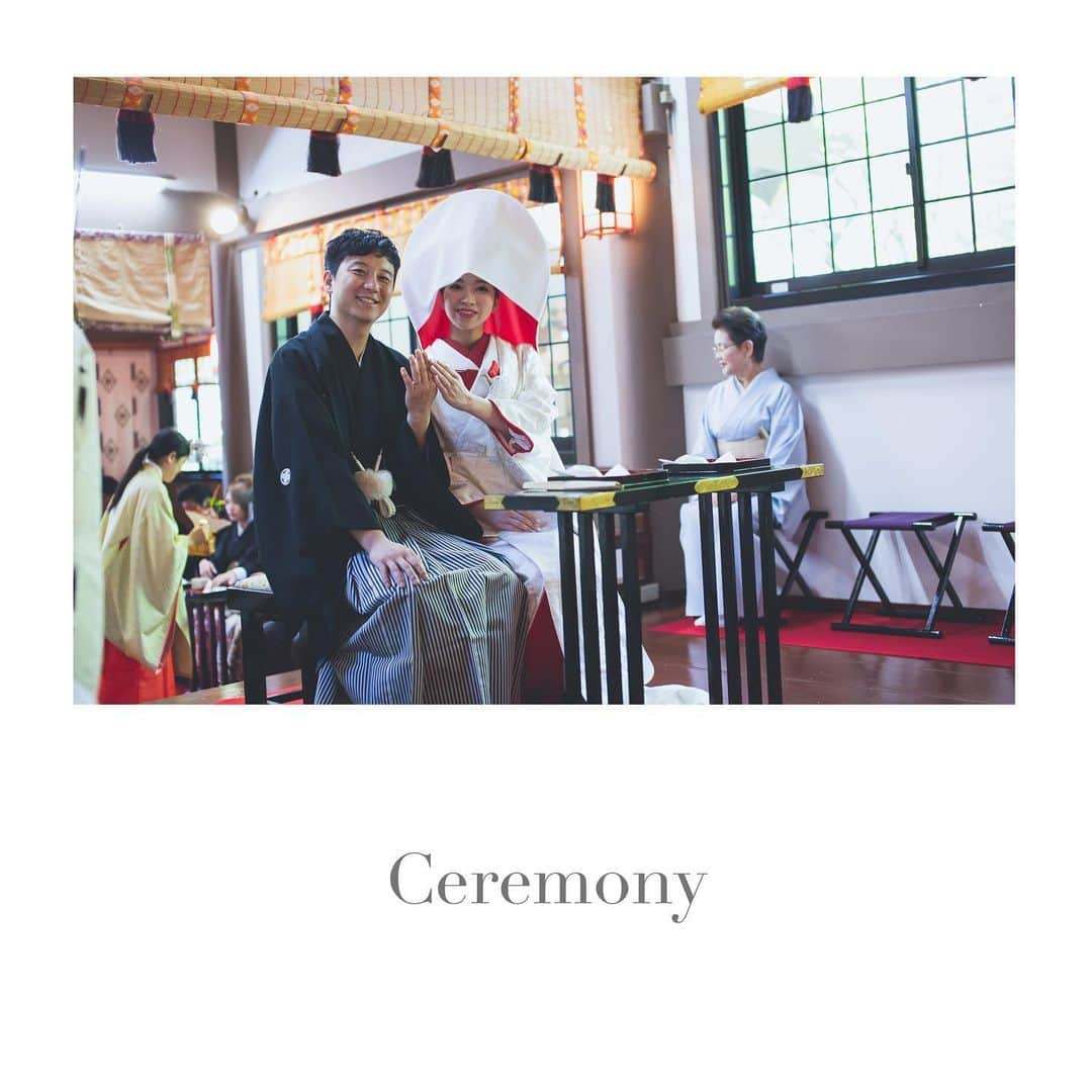 日比谷パレスさんのインスタグラム写真 - (日比谷パレスInstagram)「《 Ceremony 》 . . ご親族の皆様と一緒にバスで移動して、 神前式のスタート。 . 提携神社でのお式も可能です！ . . photo : @maisondeblanchephoto dress : @maisondeblanche hair&make : @y___styleeee flower : @fiore_soffitta movie : @highland_tokyo coordinator : Hosokawa Shinichiro . . . ▶︎▶︎ YouTube 始めました🌟 channel / PRIOR RESTAURANT & WEDDINGS . ▶︎▶︎ IGTV 更新中🌟 アカウントトップページよりご覧頂けます。 . ご結婚式本番の映像もご紹介中！ ぜひご覧ください🎬🌿 . . --------------------------------------------- . 《 ✔️ お知らせ 》 . 日比谷パレスでは、 新型コロナウイルス感染拡大防止の為 お客様の安全を第一に考え、 企業としての協力体制を示すべく、 5月31日迄レストラン営業の自粛をしておりましたが、 . 【  6月3日より組数限定でのレストラン営業再開 】 . が決定いたしましたのでお知らせいたします。 . . この時期だからこそ、改めて新しい食の魅力や感動の時間を皆様に提供できるようなレストランを目指してまいります。 皆様にお会いできますことを楽しみにお待ちしております。 . --------------------------------------------- . . #日比谷パレス  #日比谷公園 #和装結婚式 #神前式挙式 #白無垢花嫁 #羽織袴 #和装人前式 #一軒家貸切 #一軒貸切ウェディング #卒花レポ #日比谷パレス花嫁 #東京花嫁 #リアルウェディング #式場探し #ガーデンウェディング #レストランウェディング #hibiyapalace #プレ花嫁準備 #ナチュラルウェディング #グリーンウェディング #flowercoordinate #結婚式レポ #ウェディングレポ #ウェディングフォト」5月25日 18時06分 - hibiyapalace_wedding