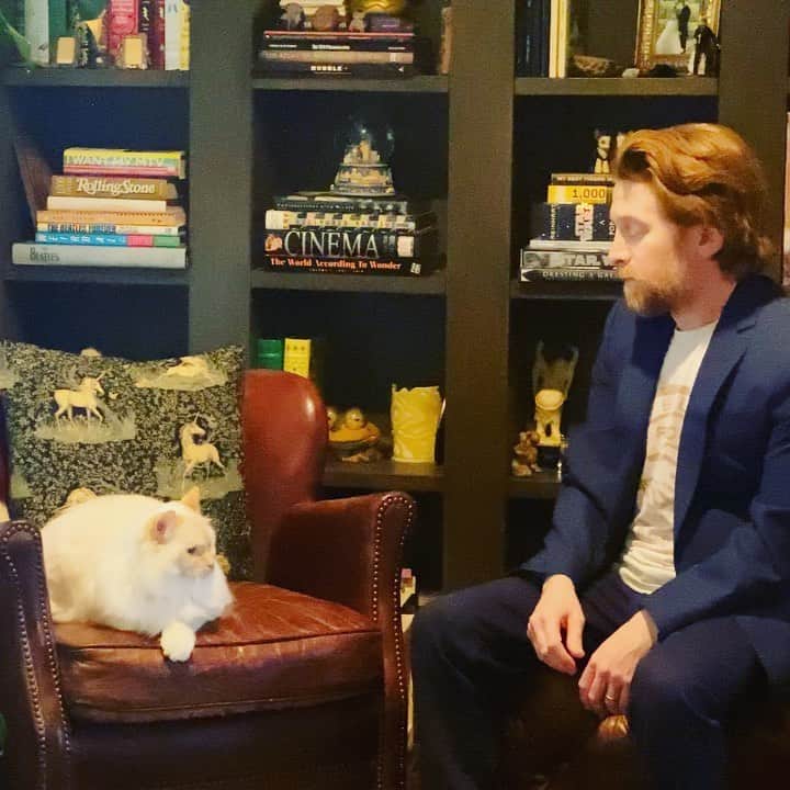 セス・グリーンのインスタグラム：「Quarantine week ????」