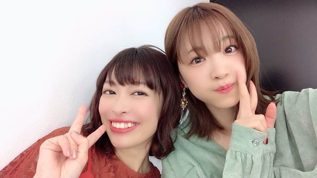 諏訪彩花さんのインスタグラム写真 - (諏訪彩花Instagram)「撮影、小笠原の早紀ちゃんと一緒だったよ☺️女神の太陽スマイルに心がポカポカした。。。🌸ありがと〜#imas_ml_7th #パンフレット」5月25日 21時19分 - suwa_ayaka