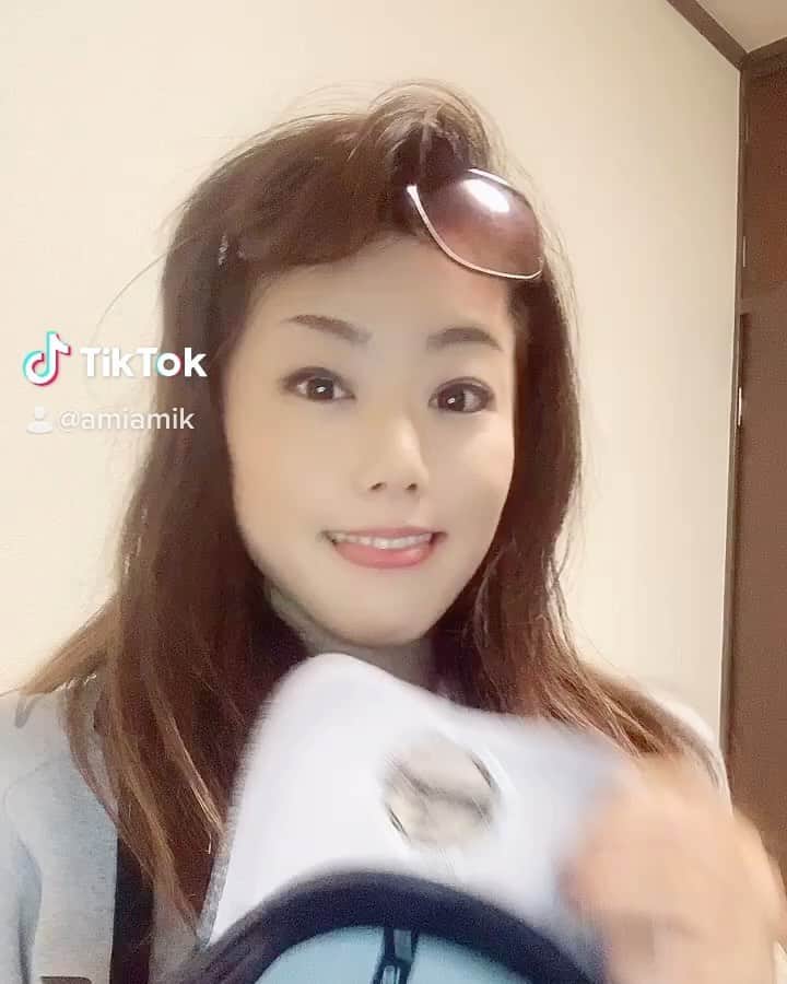 のインスタグラム：「ある種バランスゲームw🍌(私の場合) #tiktok流行りのやつ 今週もたくさん笑っていきましょーヽ(*´∀｀)ノ」
