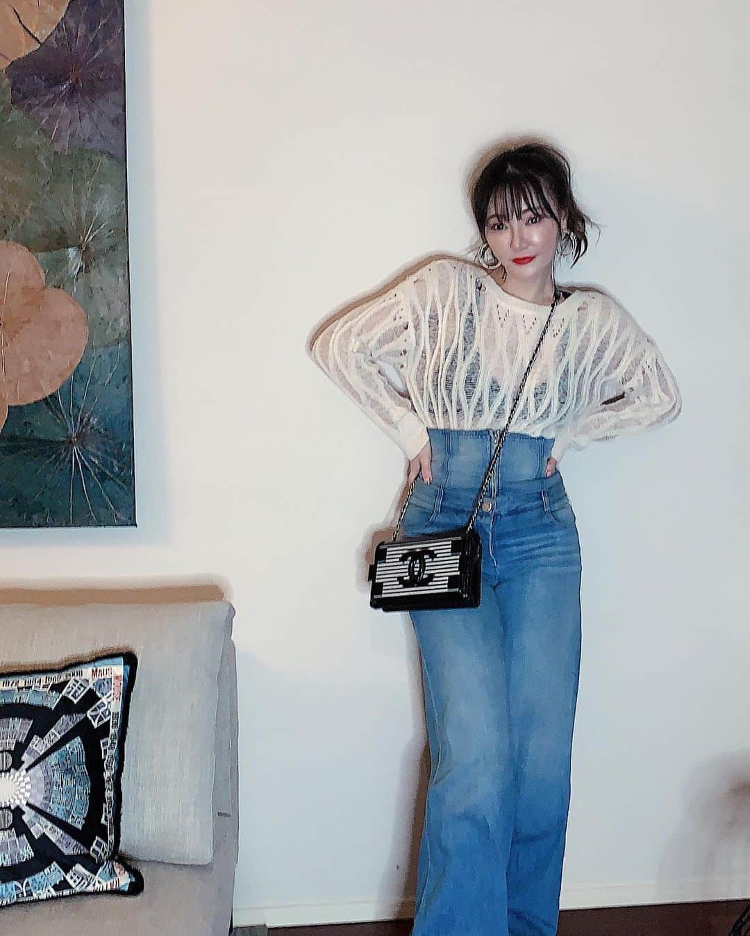 クリスティン・ウェイのインスタグラム：「Finally we don’t need to stay home any more. But let’s stay safe. #valmuer #cwfashion #christinewei #宅在家 #クリスティンウェイ　#ヴェルムーア　#春ファッション　#東京隔離 #quarantinelife #quaratine #coronavairus #covi̇d19」