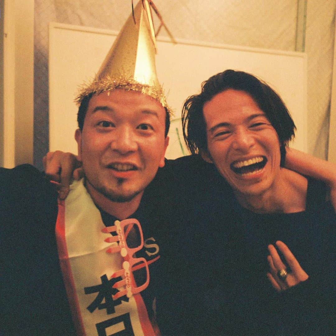 久保裕丈さんのインスタグラム写真 - (久保裕丈Instagram)「もうちょっとしたらさ、みんなで笑おう。」5月25日 21時56分 - hirotakekubo