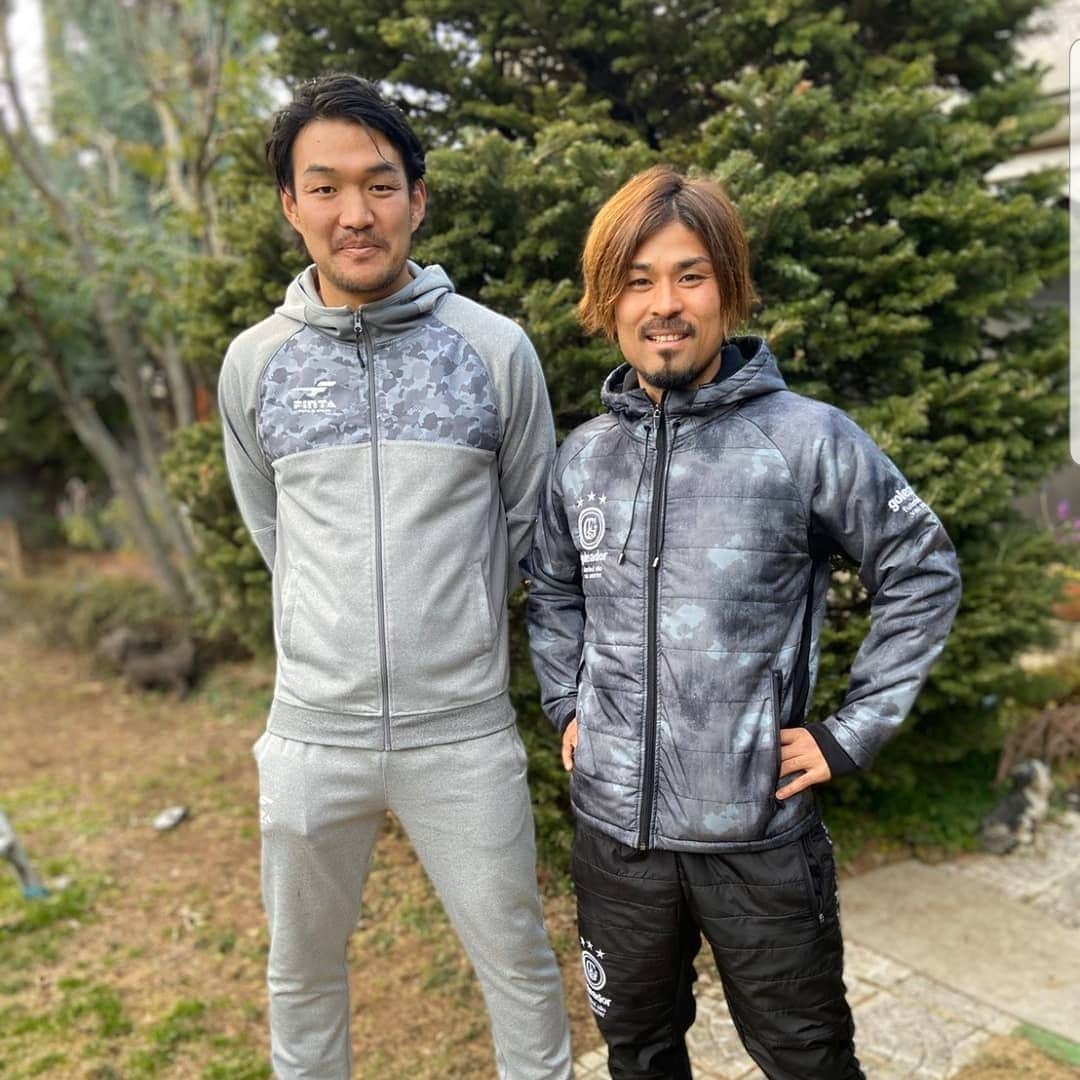 福田俊介さんのインスタグラム写真 - (福田俊介Instagram)「5月26日Player!Talkに出演します。 チームメイトの保崎淳、品川cc所属の渡邉大剛さんと社会人サッカーの魅力を色々と話せればと思います!! 是非皆さん見にきて下さい。 質問やコメントお待ちしております。  Player!Talk『元Jリーガーが社会人サッカーを語るvol.2』 5月26日(火) 19:30～20:30  http://web.playerapp.tokyo/live/53473  #アヴェントゥーラ川口  #品川cc  #社会人サッカー #福田俊介  #保崎淳  #渡邉大剛 #大宮アルディージャ  #ザスパクサツ群馬」5月25日 22時05分 - shunsukefukuda28