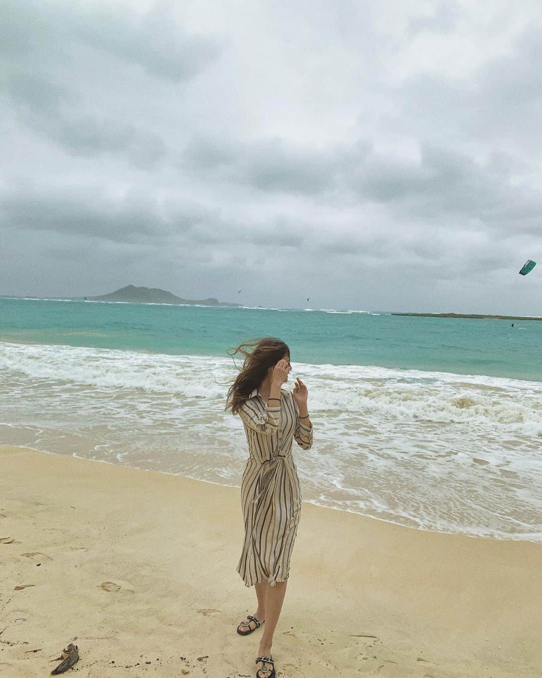 のインスタグラム：「すっごく旅行に行きたくて 愛知県の離島の日間賀島に行ってみたい！ いつ行けるんだろうか！潮の匂いかぎたい〜！🐚 日間賀島行ったことある方いますか？🐙 #写真はハワイ　#日間賀島　#離島」