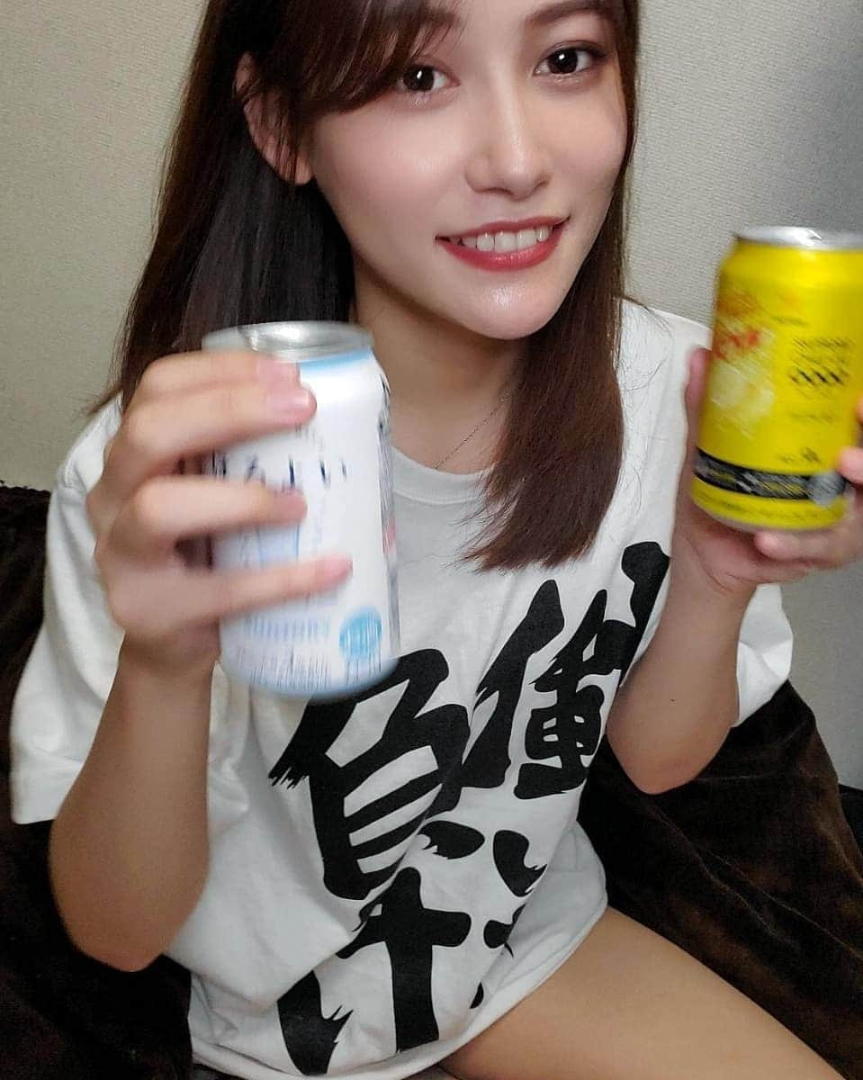 江藤彩也香さんのインスタグラム写真 - (江藤彩也香Instagram)「いえーい！どっち飲む～？？？笑  #宅飲み #おうちじかん #自粛解除 #わーい #ほろよい #レモンサワー #働いたら負け #働いたら負けtシャツ #アイドルマスターシンデレラガールズ #双葉杏 #杏ちゃん #アイマス #アニメ #アイドル #お気に入り #tshirt #idol #idolmaster #anime #sake #alcohol #selfie #love #instagood #follow」5月25日 22時59分 - sayakadayo_