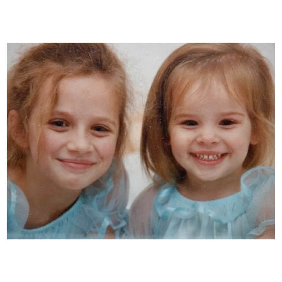 シャンテル・ヴァンサンテンのインスタグラム：「Birthdays are a BIG deal to me! To celebrate those we love and are blessed to be able to experience this life with is so special!! I am so lucky this little nugget of love was born @quesadillapadilla you are my sister but also my best friend. I celebrate your soul but also the woman you have grown to become.  From being my sidekick shadow eating soap and singing the days away; to now leading others with your fierce faith and bringing people together with love! There is no one in this world like you. You put everyone before you, you live in service to others, you have the strongest faith, you give the best advice, you are a champion for others, you find the lonely and befriend them, you remind me being silly is the only way to live, you cheer me up with crazy dress up times, you still do silly voices with me, you are pure joy and laughter, you are simply the best human (sorry everyone else). I am in awe and inspired by you each day and know you will continue to change the world for the best. I love you Messy. Happy Birthday. We are all better because of you!」