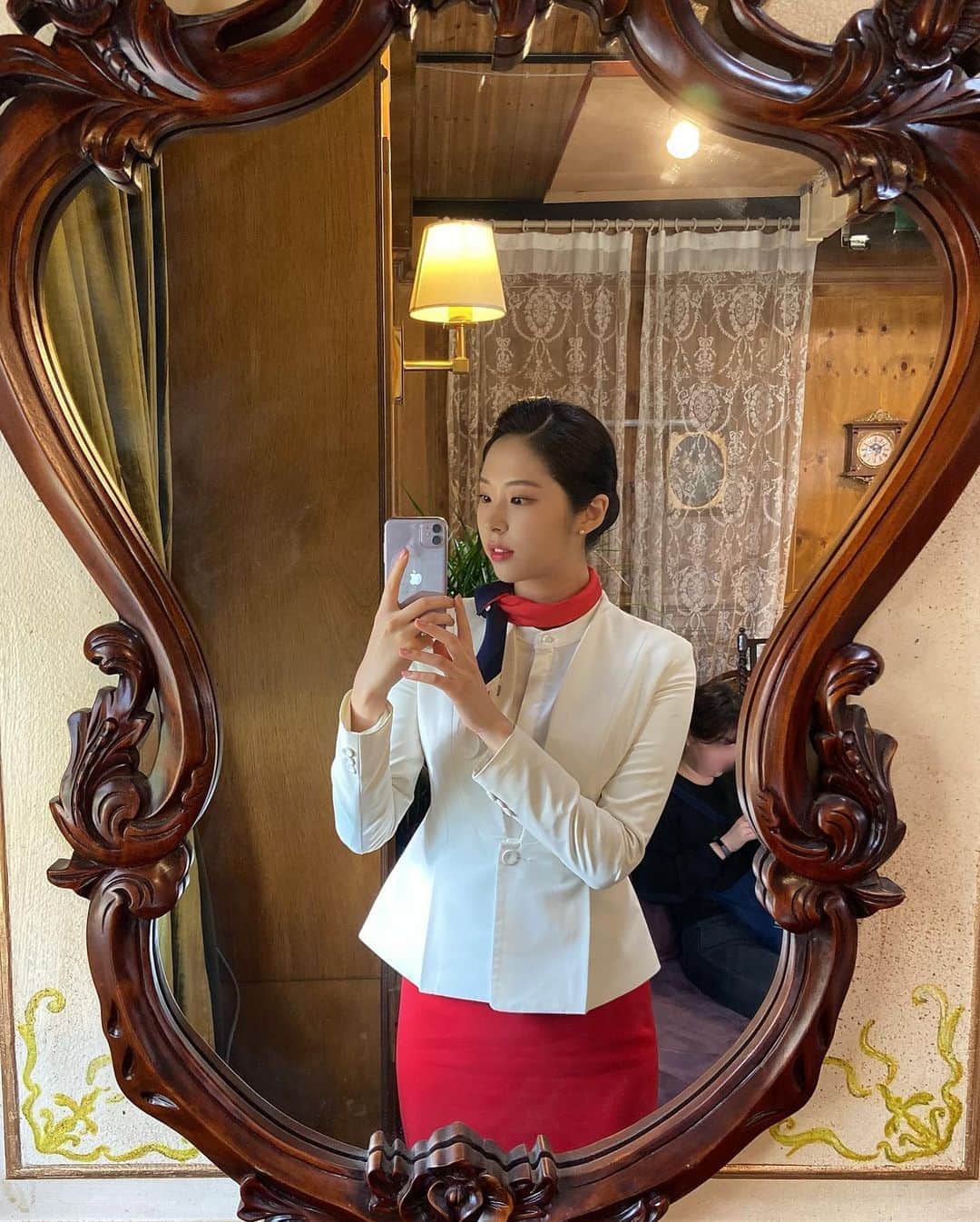 ソ・ウンスのインスタグラム：「짧은 카메오 출연이었지만 너무 즐거운 현장으로 기억되게 해주신 고재현 감독님과 선배님 모두 정말 감사드립니다 :-) 끝까지 본방 사수 할게요 🙏❤️🌹 #월화는#저녁같이드실래요 ?」