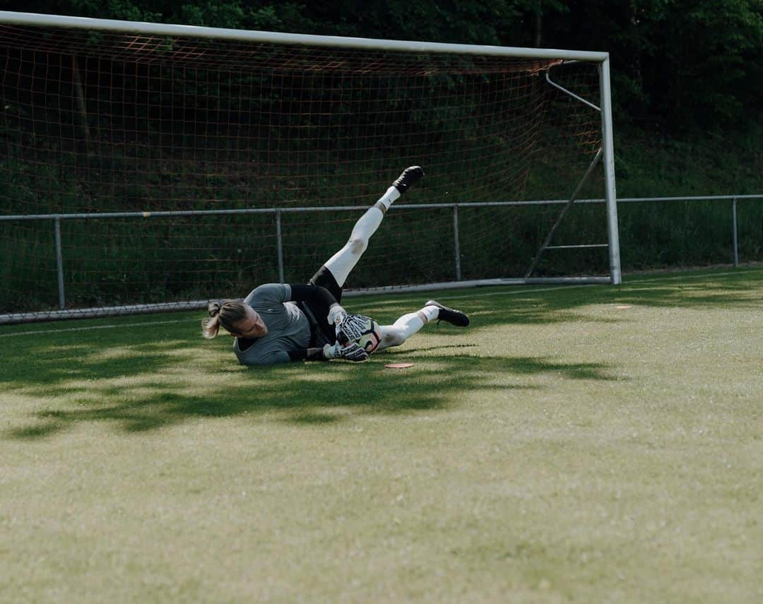 ロリス・カリウスさんのインスタグラム写真 - (ロリス・カリウスInstagram)「Work work work💪🏻👊🏻」5月26日 0時02分 - loriskarius