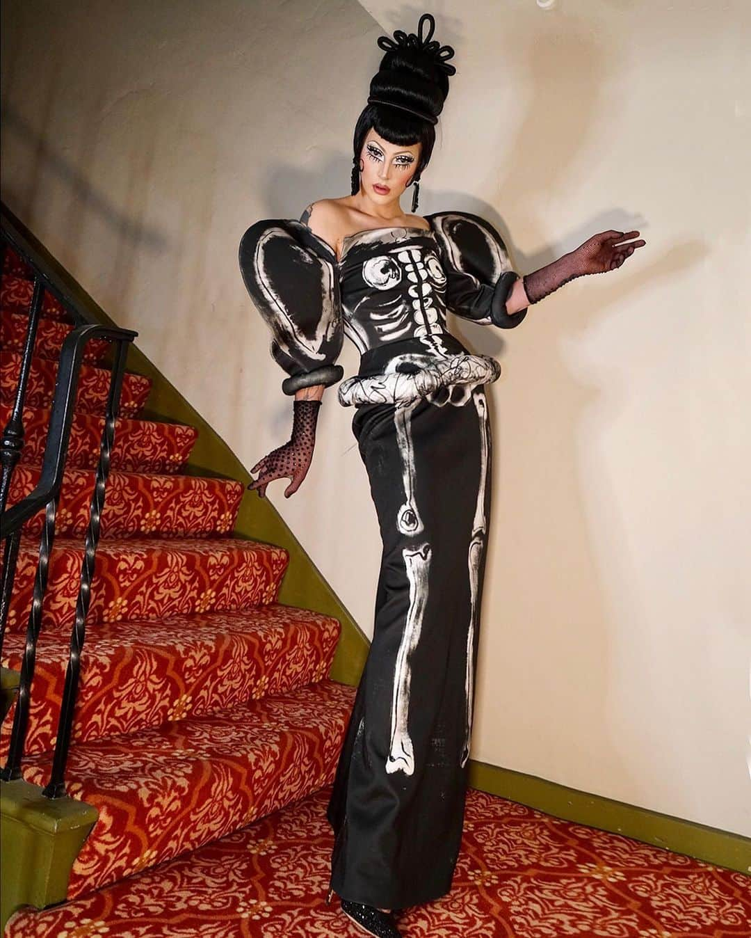 ジェレミー・スコットさんのインスタグラム写真 - (ジェレミー・スコットInstagram)「VIOLET CHACHKI • QUEEN, LOS ANGELES • MOSCHINO SS20」5月26日 0時55分 - jeremyscott