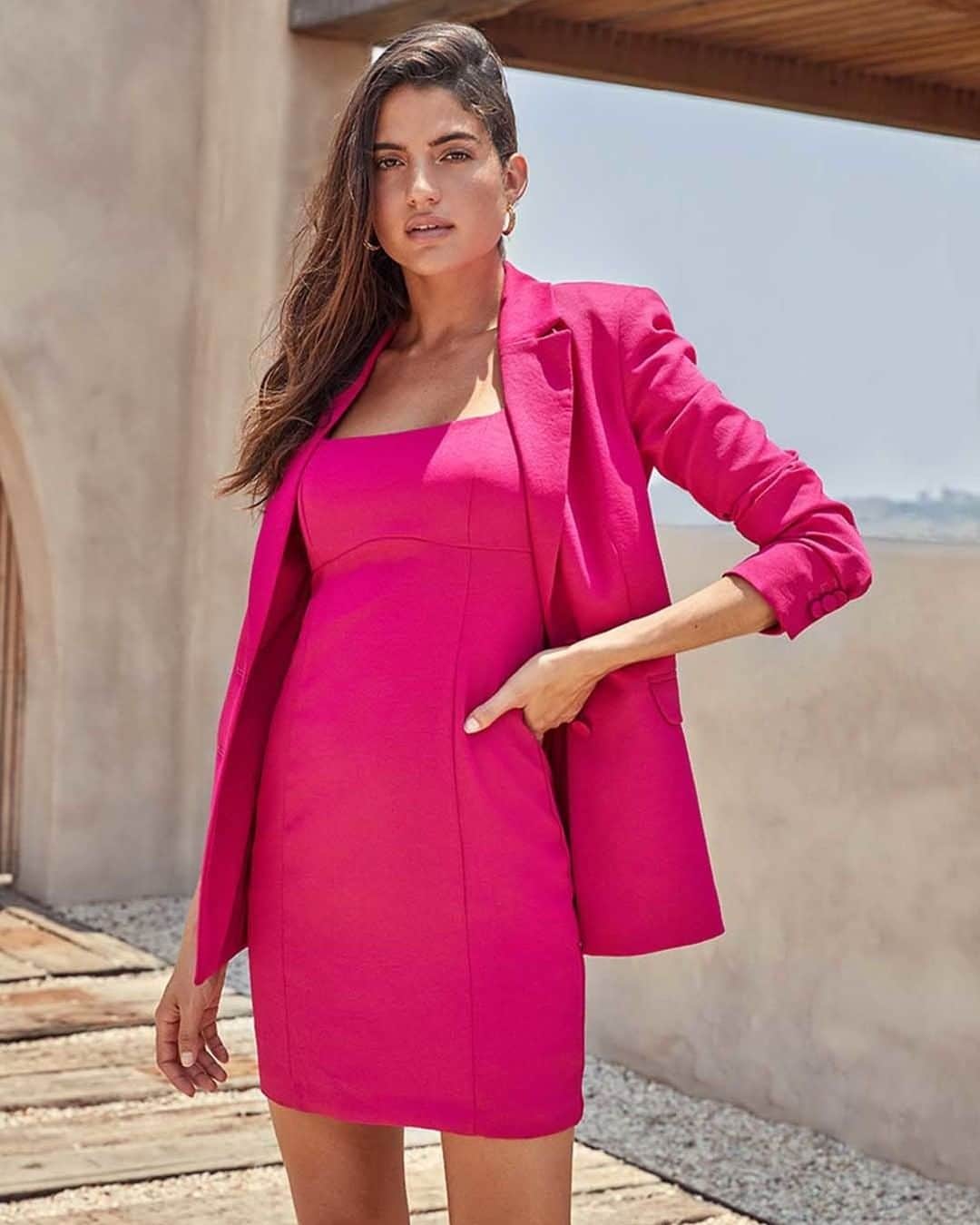クーカイのインスタグラム：「L’ensemble Oyster dont on ne se lasse pas …  #suits #fashion #ss20 #kookai #tailleurs」