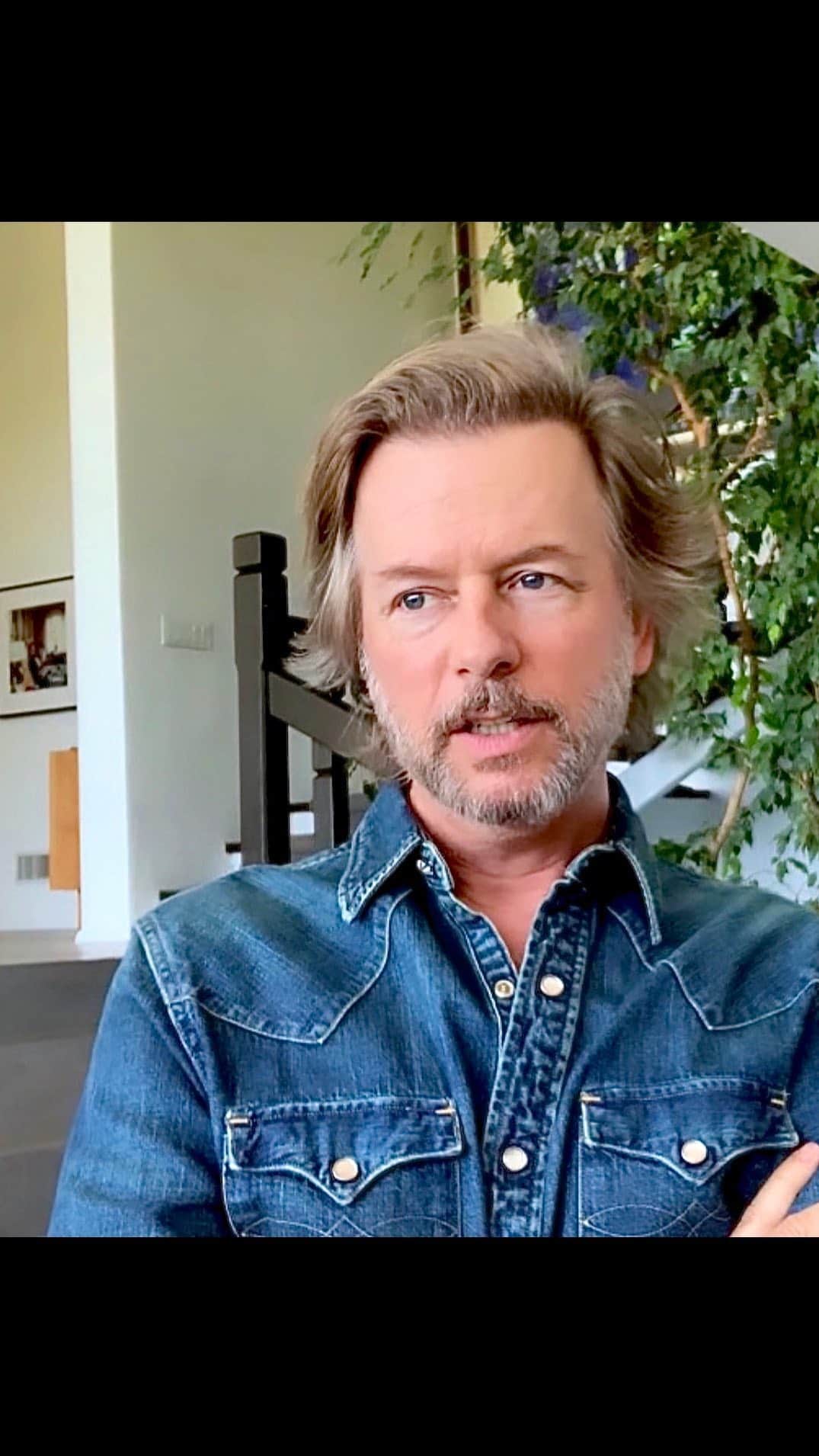 デヴィッド・スペードのインスタグラム：「All your questions from the world answered here」