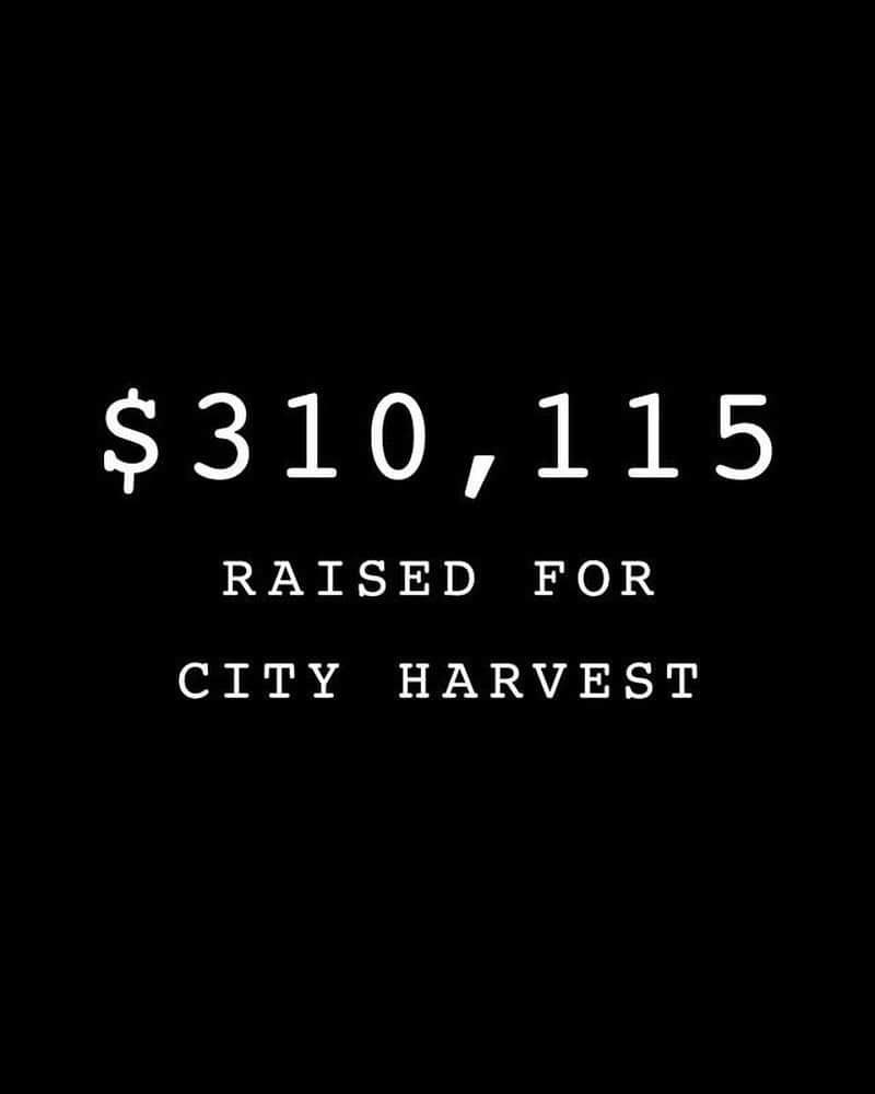 ラグ&ボーンのインスタグラム：「THANK YOU. Sales of our made in USA Stealth Masks have helped us raise $310,115 for City Harvest. Every $5 to City Harvest feeds a hot meal to 18 New Yorkers in need. To date, you have helped us raise enough to feed over 1 million New Yorkers, providing food security to those who need it most. Love, rag & bone.」
