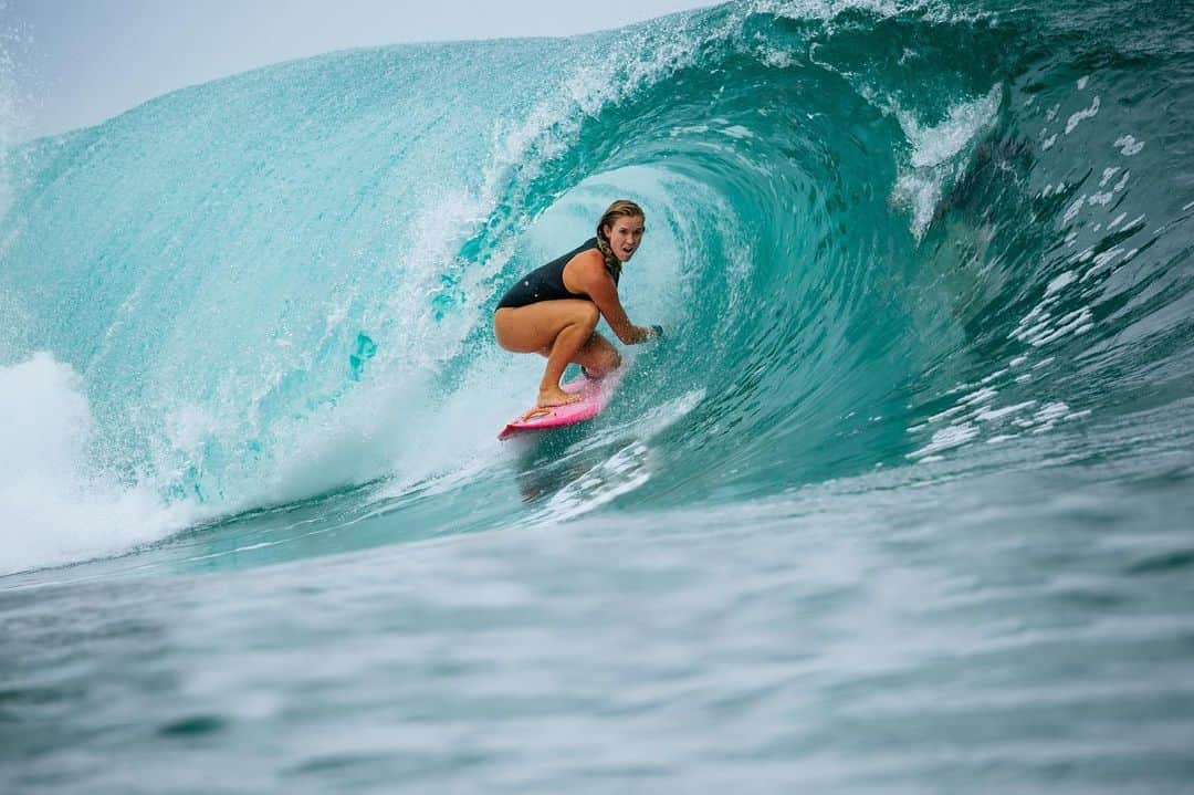 Bethany Hamiltonのインスタグラム：「Happy Memorial Day! @ripcurl_women @ripcurl_usa #mirage #MyBikini」