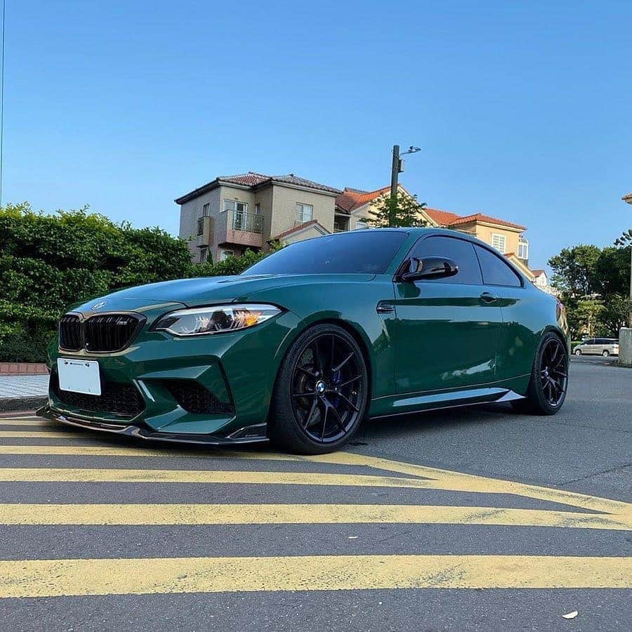 Kik:SoLeimanRTさんのインスタグラム写真 - (Kik:SoLeimanRTInstagram)「Green BMW M2 Competition. Thoughts? Owner @joshlee_m2c」5月26日 4時03分 - carinstagram