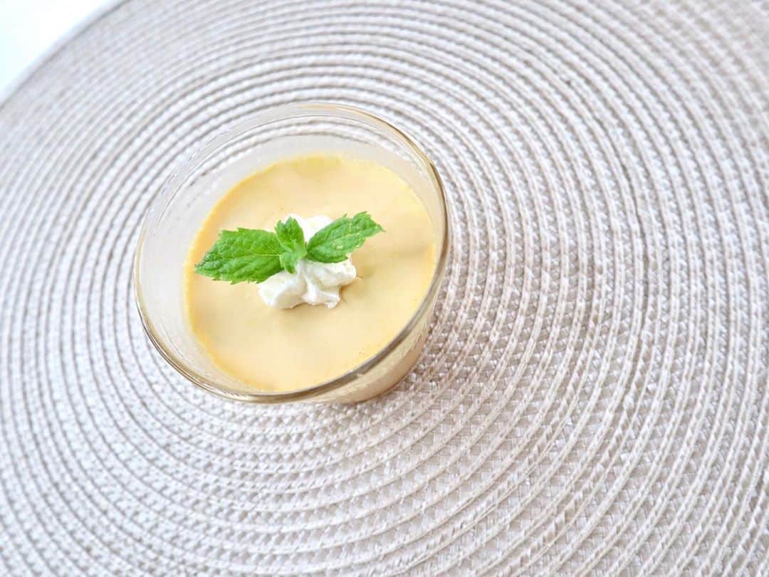 森高愛さんのインスタグラム写真 - (森高愛Instagram)「#森高のお菓子作り . プリン🍮作った。 サツマイモの味した。入れてないのに😭笑」5月26日 13時39分 - ai_moritaka_official