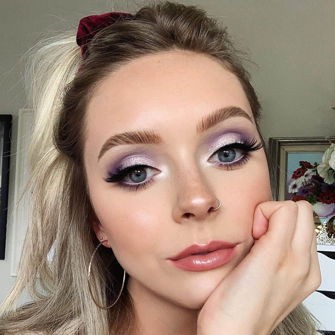 Haley Wightさんのインスタグラム写真 - (Haley WightInstagram)「Just uploaded an updated brow routine video 💕 link is in my bio」5月26日 6時28分 - cosmobyhaley