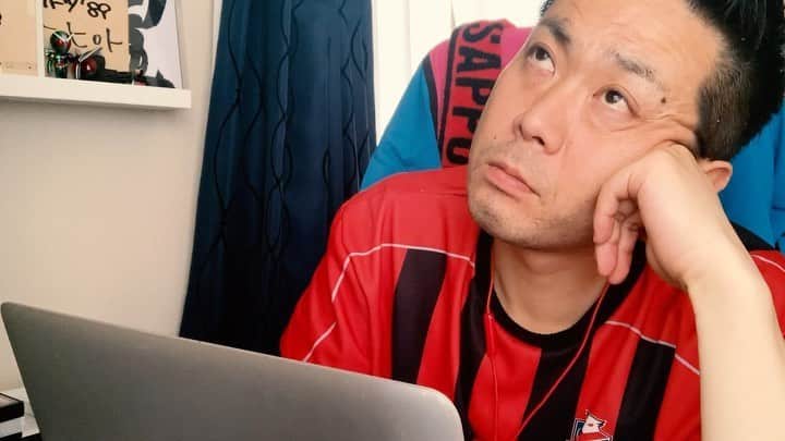 阿部浩貴のインスタグラム：「朝方の自分を励ますためにセルフドキュメントを撮りました。 #鳥待ち」