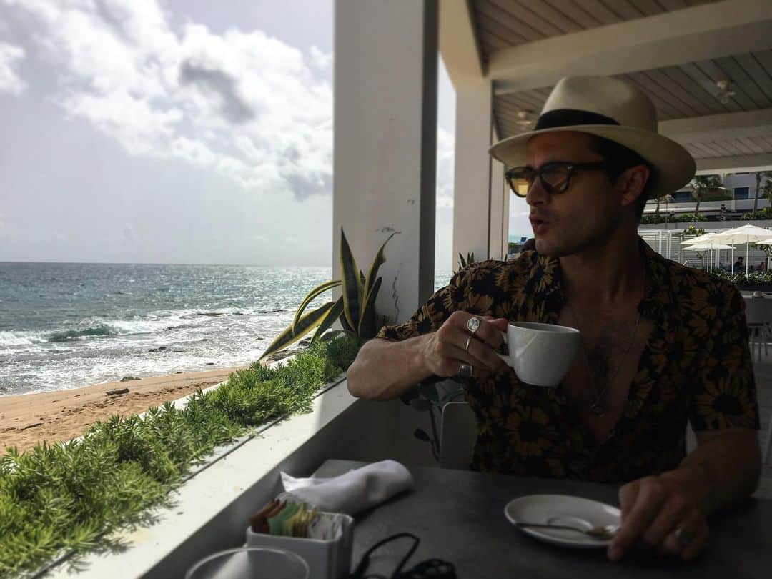 マイケル・マラーキーのインスタグラム：「here’s an old photo cos this is instagram not the news」
