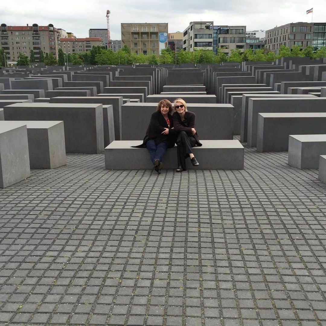 シャロン・ストーンさんのインスタグラム写真 - (シャロン・ストーンInstagram)「‪Memorial Day memory. ‬ ‪At the Holocaust memorial in Berlin. ‬」5月26日 10時55分 - sharonstone