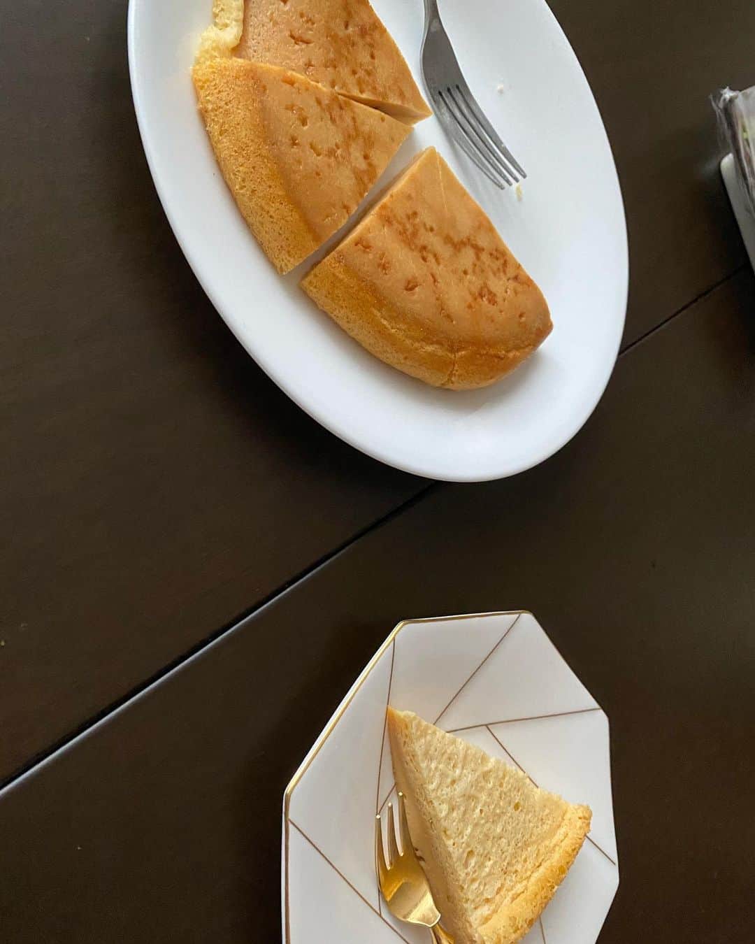 楽しんごさんのインスタグラム写真 - (楽しんごInstagram)「#卵ケーキ #卵白と黄身だけ#卵ケーキ」5月26日 11時12分 - tanoshingo.official