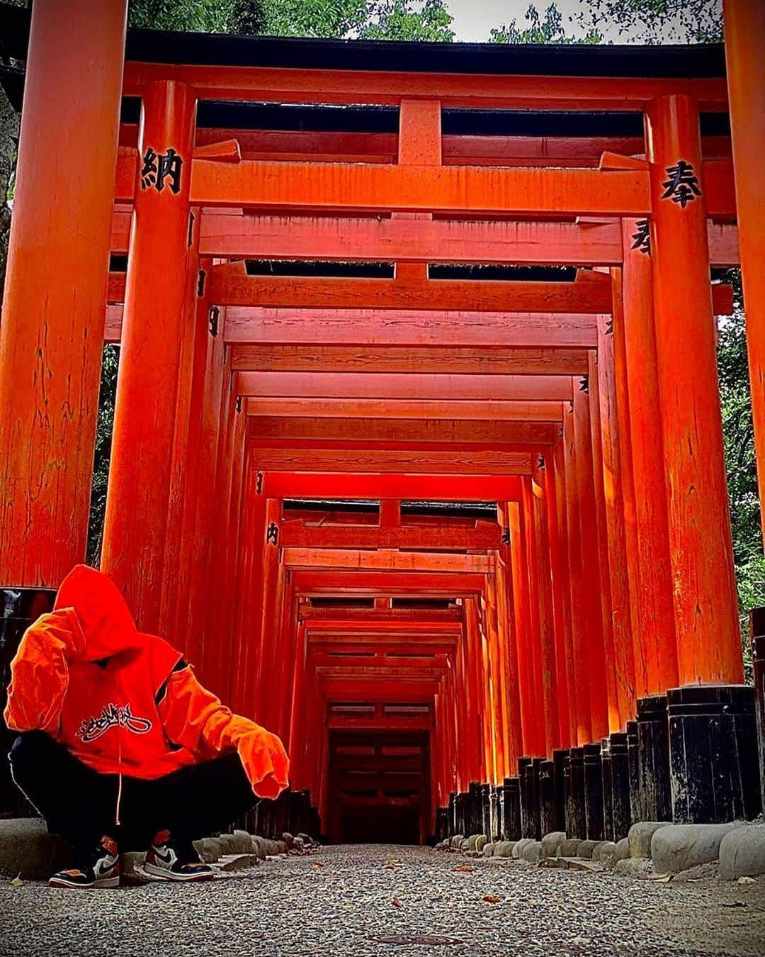 春木開さんのインスタグラム写真 - (春木開Instagram)「神様信じるより﻿ 自分信じる方が﻿ 早いと思ってたから﻿ 初詣さえろくにいったことない⛩﻿ ﻿ でも時代の変わり目だし挨拶してきた﻿ 神様から俺への世代交代﻿ ﻿ 新時代　神様信じるより﻿ 春木開信じた方がご利益あるかもよ🤪﻿ 信じるか信じないかは貴方次第﻿ ﻿ #春木開﻿ #苦しい時の開頼み﻿ #歩くパワースポット #祈るだけでは今のまま」5月26日 12時47分 - haruki.kai