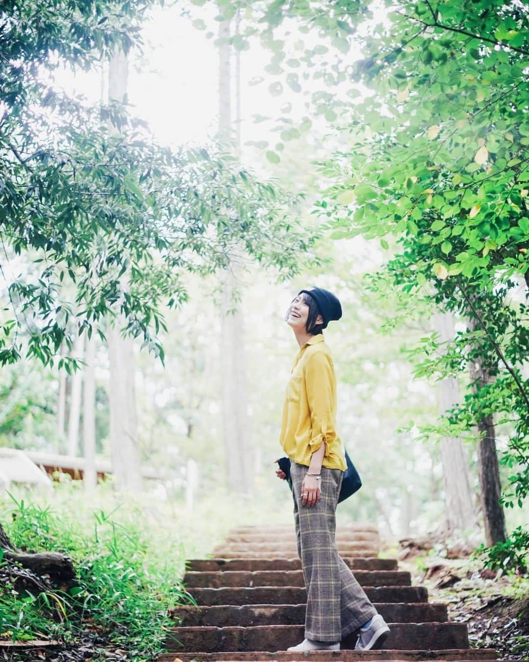 もろんのんさんのインスタグラム写真 - (もろんのんInstagram)「新緑の美しい季節🌱 過去の写真整理をしていて見つけた、投稿してなかった写真。  Work for 2018年 雑誌「みちのり」秋号📷 📍茨城笠間 #ayase_by_moron」5月26日 22時49分 - moron_non