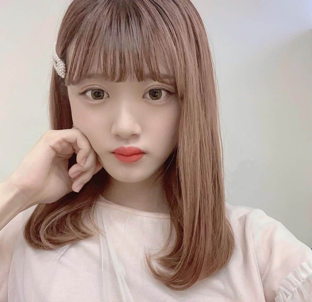 桃さんのインスタグラム写真 - (桃Instagram)「﻿ ﻿ ﻿ ﻿ ミディアムの時の〜。 ﻿ 髪色👀」5月26日 23時00分 - momo.1121_