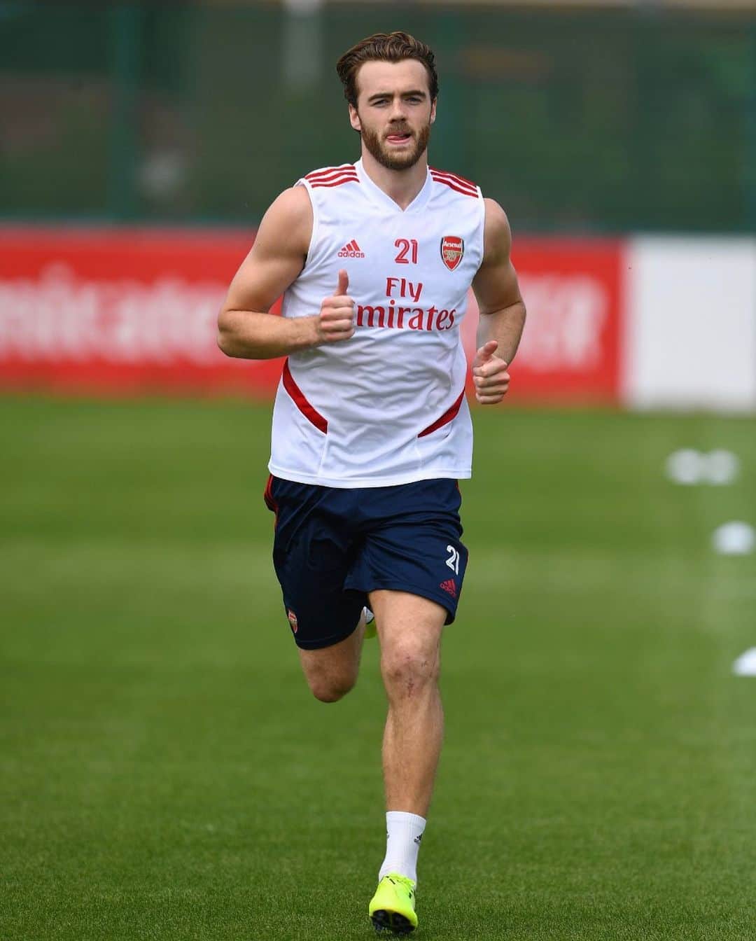 カラム・チャンバースのインスタグラム：「Another step in the right direction! #RoadToRecovery」