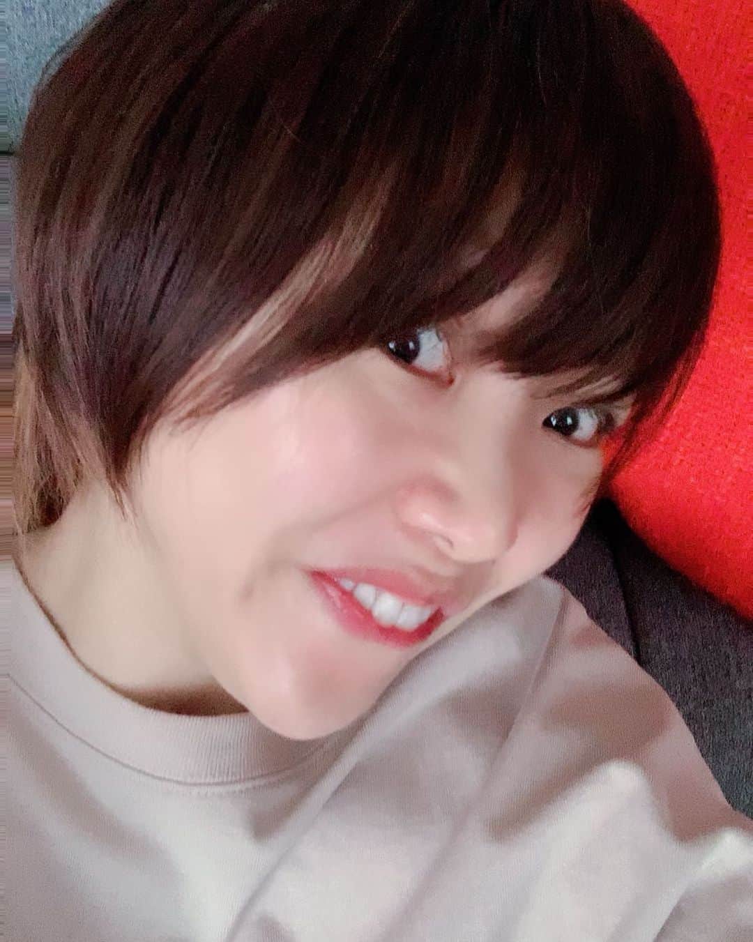 森山愛子のインスタグラム：「キメ顔。  #元気出してこー #はりきってこー #森マウンテンラブ子 #森山愛子」