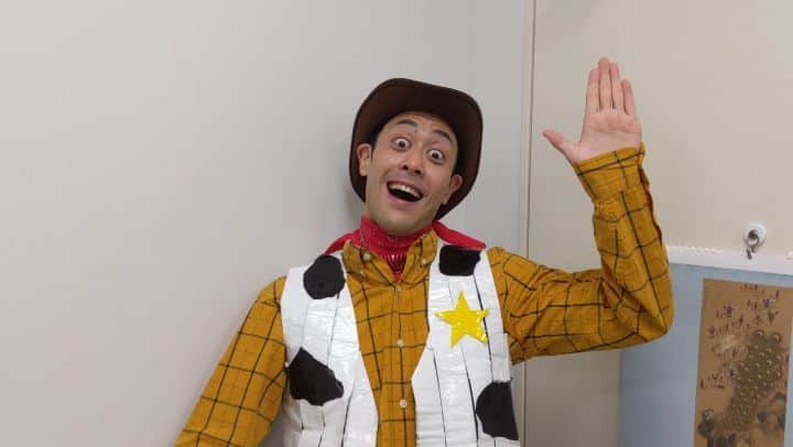 アイク・B・ヌワラのインスタグラム：「今日の #ヒルナンデス 観てくれて本当にありがとうございます！！m(_ _)m 本番終わりに #トイストーリー ストーリー の再現やってみたよぉ〜🙌🙌🙌」
