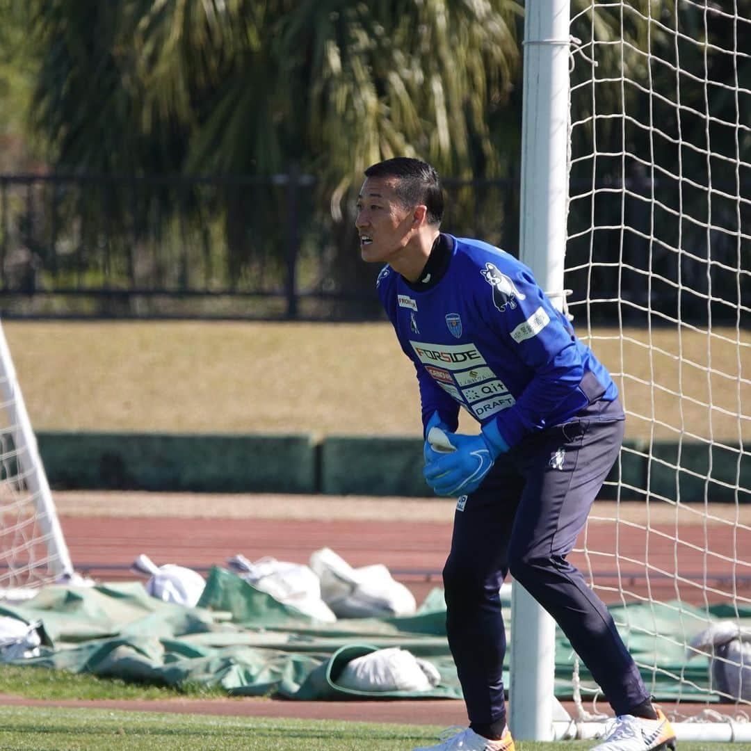 横浜FCさんのインスタグラム写真 - (横浜FCInstagram)「- 広報'sアルバム vol.5 - #yokohamafc #横浜FC #宮崎 #日南 #キャンプ #三浦知良 #南雄太 @rokutan_13  @akihikotakeshige125  @aki.ichi.1019  @k_kuma02  @koki_saito_01  @maguinho02oficial」5月26日 17時06分 - yokohamafc_official